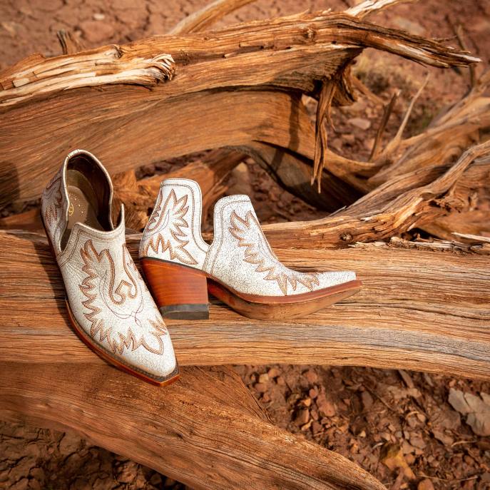 Ariat Dixon Western Boot Women D0X62197 Bright Light Footwear