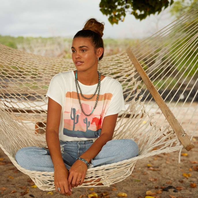 Ariat Lace Graphic T-Shirt Women D0X63286 Cloud Dancer Tops